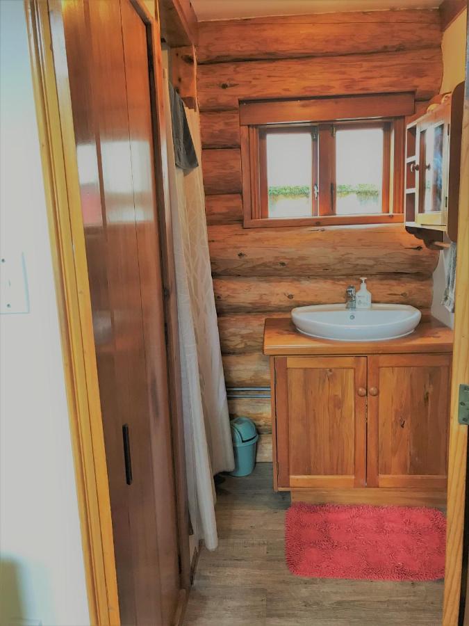 מסטרטון Tree Hut Cottage מראה חיצוני תמונה