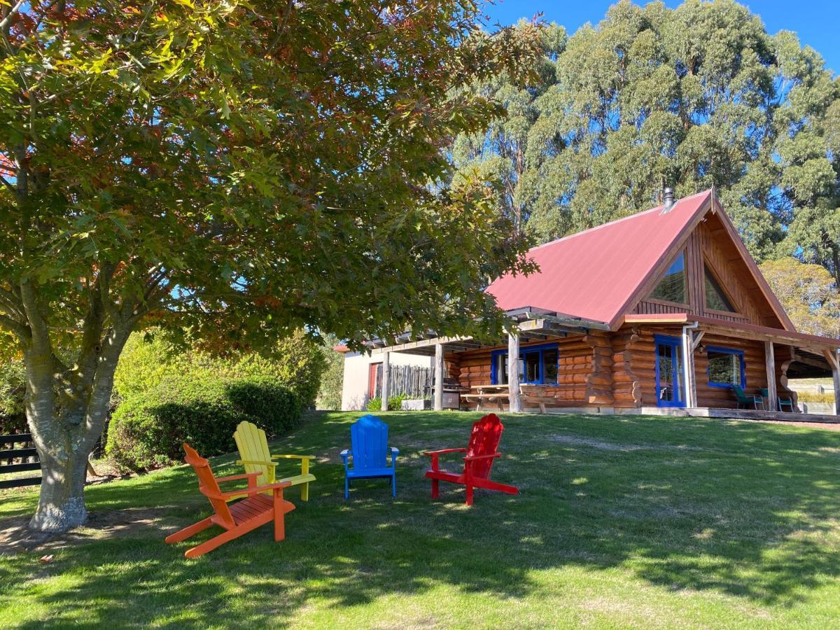 מסטרטון Tree Hut Cottage מראה חיצוני תמונה