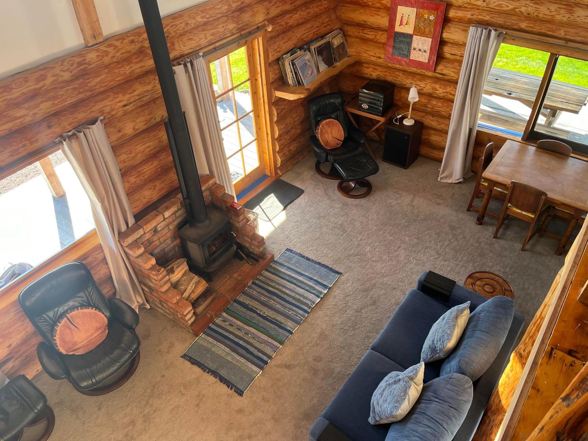 מסטרטון Tree Hut Cottage מראה חיצוני תמונה